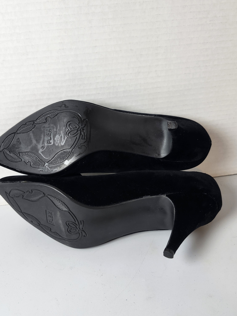 Anne Michelle Black Velvet Pointed-Toe Stiletto Heels
